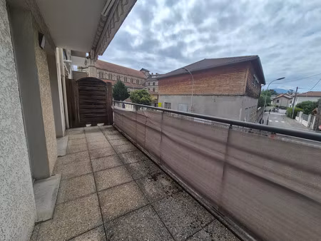 emplacement n°1 • t2 lumineux avec terrasse de 12 m² – idéal premier achat & investissemen