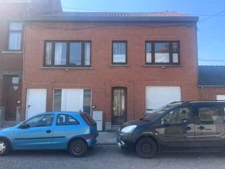 maison 2 façades  2 chambres avec jardin