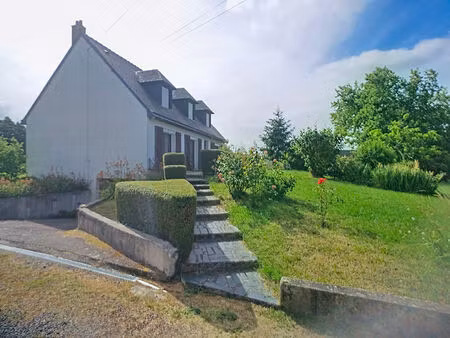 maison familiale a vendre - 5 chambres - sous-sol -terrain arboré de 3 300 m²