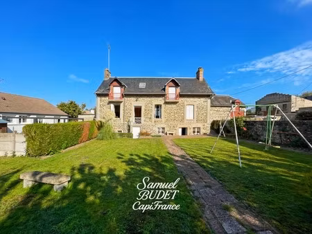 maison en pierre 128 m² avec jardin et 2 garages à pré-en-pail