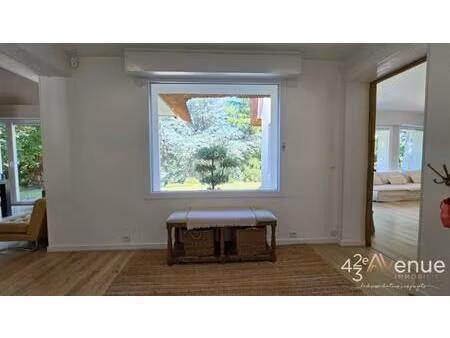 bien unique ! propriété de caractère entièrement rénovée sur plus de 6 000 m² de terrain
