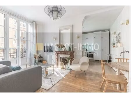 clichy république – 2 pièces de charme dans un bel immeuble ancien