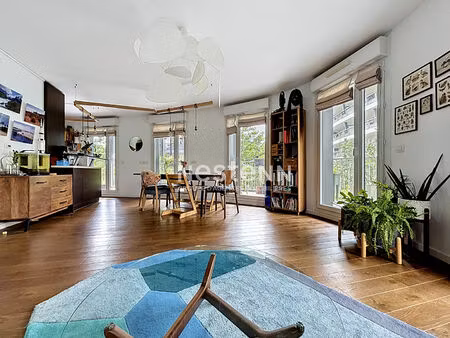 issy les moulineaux - fort d'issy - appartement traversant 4 pièces avec balcon