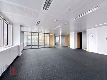 immeuble de bureaux de 692 m² avec prestations haut de ga...