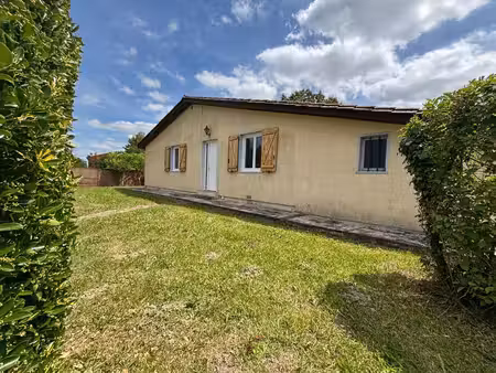 location maison 4 pièces 95 m² à cazères-sur-l’adour (40270)