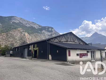 vente commerce 843 m² le bourg-d’oisans (38520)