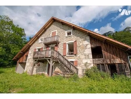 vente maison 5 pièces 93 m² saint-laurent-du-pont (38380)