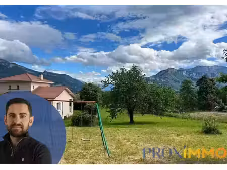 vente terrain 697 m² saint-jean-de-moirans (38430)