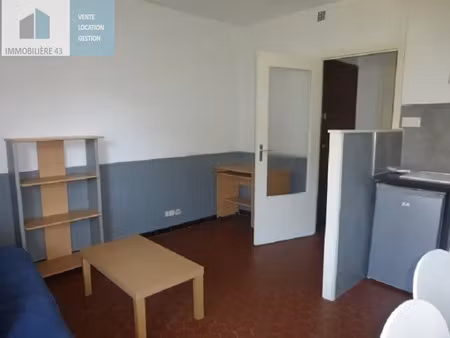 location appartement 1 pièce 20 m² à le puy-en-velay (43000)