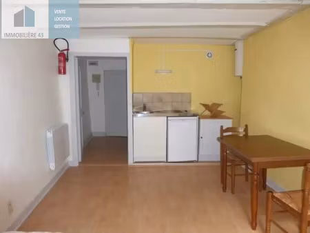 location appartement 1 pièce 23 m² à le puy-en-velay (43000)