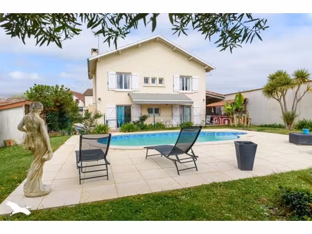 vente maison 5 pièces 152 m² aire-sur-l’adour (40800)