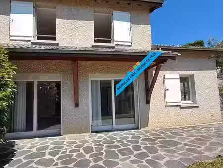 maison familiale lumineuse avec beau jardin et potentiel