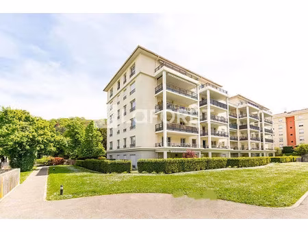 location appartement 2 pièces 37 m² à bourgoin-jallieu (38300)