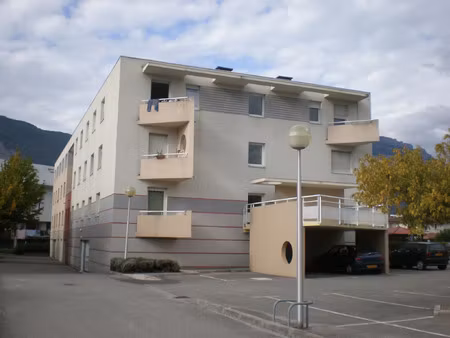 location appartement 1 pièce 18 m² à saint-martin-d’hères (38400)
