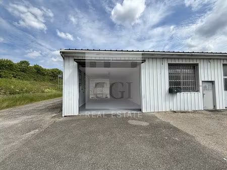location commerce 180 m² à ruy-montceau (38300)