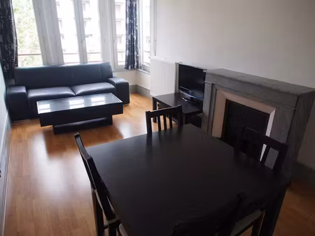 location appartement 2 pièces 47 m² à grenoble (38000)