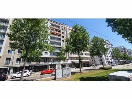 location appartement 5 pièces 96 m² à grenoble (38000)