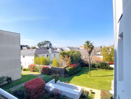 location appartement 1 pièce 27 m² à nantes (44300)