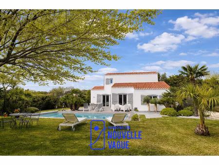 vente maison piscine aux sables-d'olonne (85100) : à vendre piscine / 127m² les sables-d'o