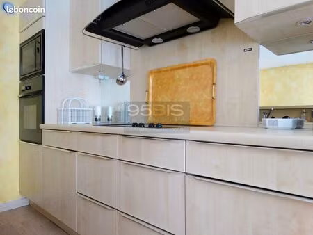 studio 1 pièce 40 m²