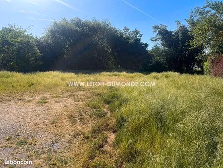terrain 770 m² perigueux