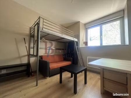 studio 1 pièce 14 m²