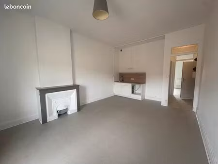 appartement t2 rénové - oullins