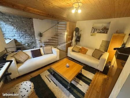 maison de village 4 pièces 74 m²