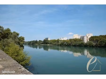 appartement 4 pièces 153 m²