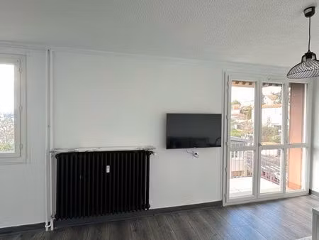 appartement 53m2 meublé avec balcon et garage
