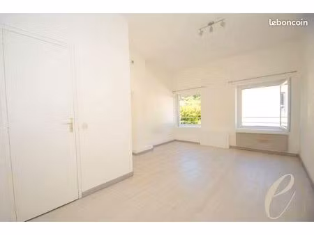 studio 1 pièce 21 m²