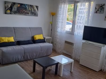 studio meublé au centre ville - quartier calme