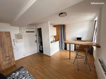 studio 1 pièce 19 m²