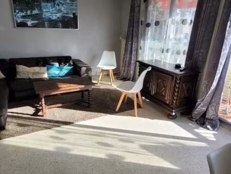 chambre 1 pièce 11 m²