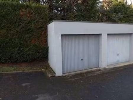 location garage box et parking à caen (14000) : à louer / caen