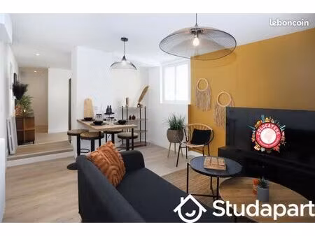 chambre 1 pièce 12 m²