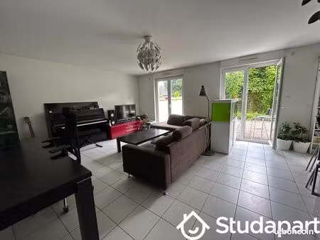 chambre 1 pièce 16 m²