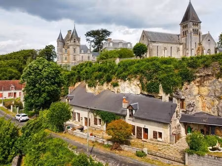 maison de 7 pièces de 168 m² à châteauvieux