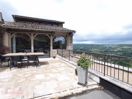 maison de village