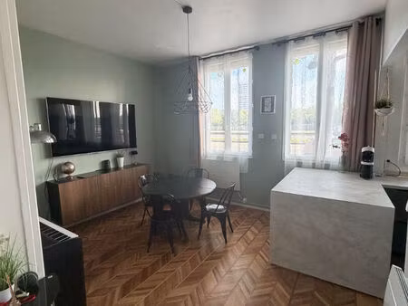 rouen centre vue cathedrale- appartement t4 + studio independant
