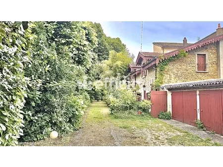maison 8 pièces - 158 m²
