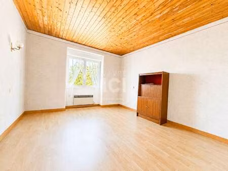 vente maison à pont-saint-martin (44860) : à vendre / 82m² pont-saint-martin