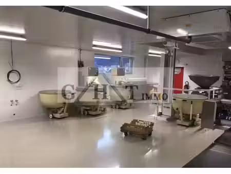 location local d’activités montreuil 93100 1337m²