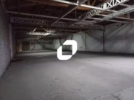 vente entrepôt 790 m²