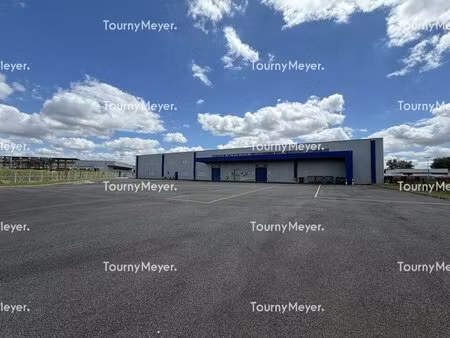 location local d’activités albi 81000 2498m²