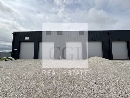location local d’activités heyrieux 38540 137m²