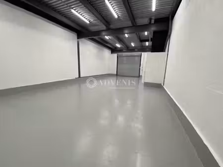 location local d’activités 420m²
