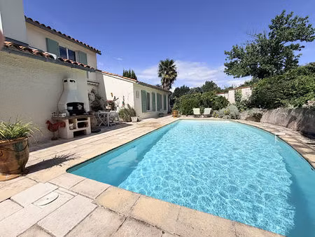 auzielle - maison 6 pièces de 119 m2 avec piscine