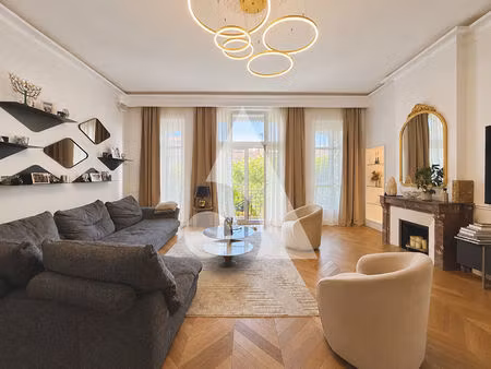 appartement aix-en-provence 5 pièce(s) 180 m2
