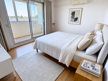 appartement studio avec loggia place de parking et cave